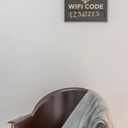 Sicily O'clock House *