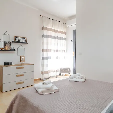 Sicily O'clock House Lejlighed *